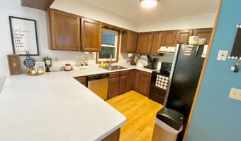 205 5th Ave NW, Bowman, ND 58623