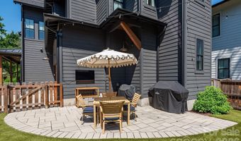 3020 Whiting Ave, Charlotte, NC 28205
