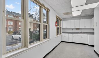 4322 EVERGREEN Ln E, Annandale, VA 22003