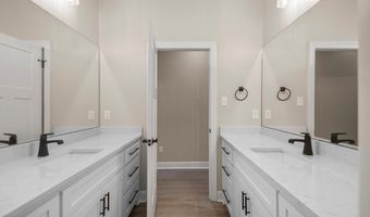 3021 Navajo, Benton, AR 72019