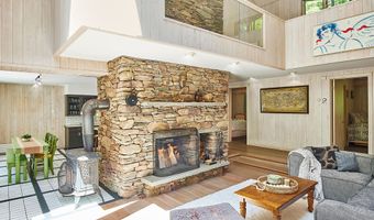 382 Catskill Dr, Andes, NY 13731