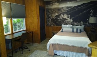 242 Birch Ln, Arden, NC 28704