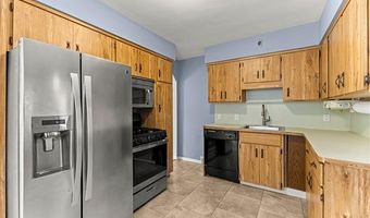 10045 Ruth Ave, Allen Park, MI 48101