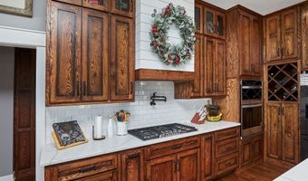 233 NE 60th Ct, Ankeny, IA 50021