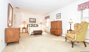 17 Allison Ct, Allendale, NJ 07401