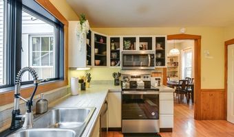 271 Essex St, Bangor, ME 04401