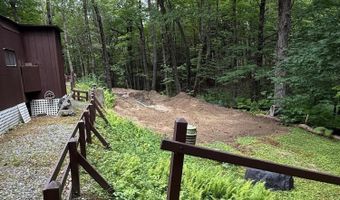 137 Sherwood Dr, Becket, MA 01223
