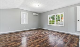 38 Franklin St, East Providence, RI 02915