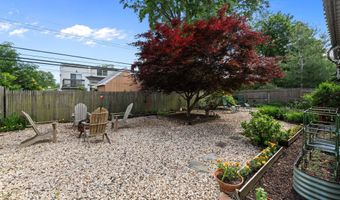 38 Hillvale Rd, Albertson, NY 11507