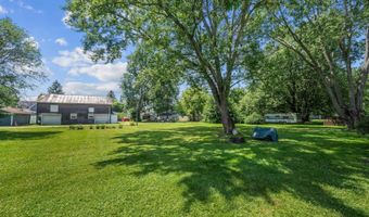 107 Vine St, Ashley, OH 43003