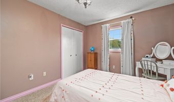 435 Berry Ridge Dr, Amherst, OH 44001
