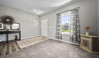 43 Burroughs Dr, Ashville, OH 43103