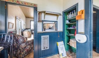 30 Fishing Creek Ln, Absarokee, MT 59001