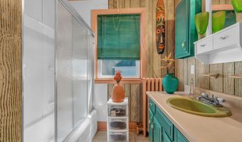 77 Center St, Bangor, ME 04401