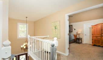 3741 Persimmon Dr, Algonquin, IL 60102