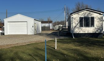 106 Skinner St, Akaska, SD 57420