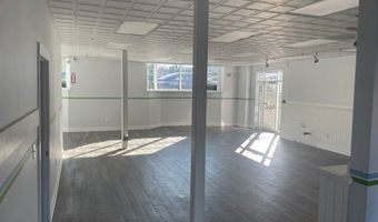 28 Chestnut St, Andover, MA 01810