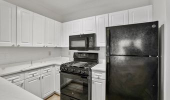 20311 BEECHWOOD Ter 302, Ashburn, VA 20147