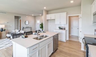809 2ND St NE, Altoona, IA 50009