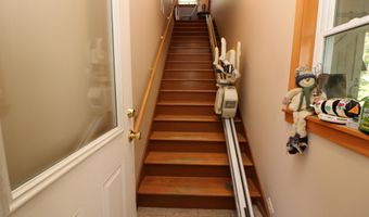 12 Benoit Dr, Barre, VT 05641