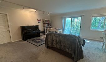 10619 MONTROSE Ave 202, Bethesda, MD 20814