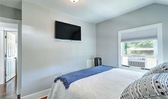 25 Ide Ave, East Providence, RI 02914