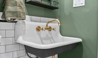 22 Shawnee Trl, Albrightsville, PA 18210