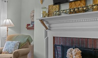 46 CHASTELLUX Ave M6, Newport, RI 02840