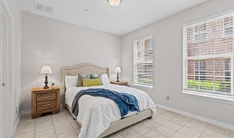 15759 Seabolt 44, Addison, TX 75001