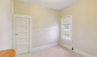 804 Hannah Ave, Alma, MI 48801