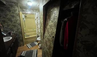18 Rollens St, Bancroft, WV 26104