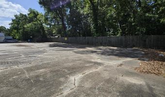 308 W Summers Dr, Abbeville, LA 70510