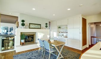 377 Rumstick Rd, Barrington, RI 02806