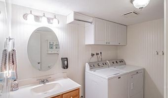 2081 E John Adams Pkwy, Idaho Falls, ID 83401
