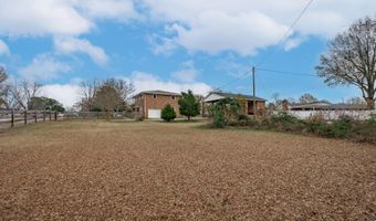 560 Edisto Dr, Batesburg, SC 29006