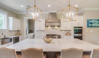 15240 Karen Rd, Biloxi, MS 39532