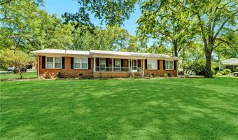 302 Forest Ln, Belton, SC 29627