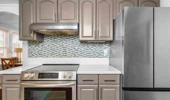 168 21st Ave, Apalachicola, FL 32320