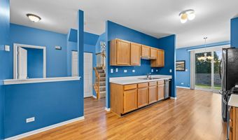 266 Grandview Ct, Algonquin, IL 60102