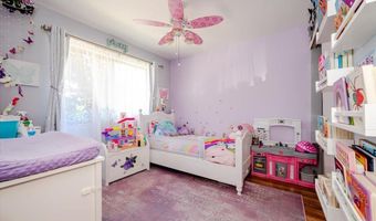 615 Broadway 76, Amityville, NY 11701