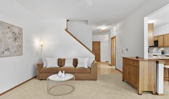 17 Springfield Ct, Madison, WI 53719