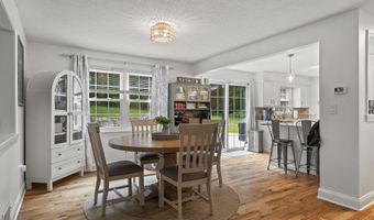 15 Blueberry Ln, Burlington, CT 06013