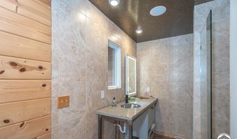 364 E 1600 Rd, Baldwin City, KS 66006
