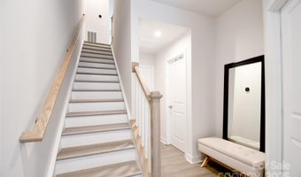 453 Spearfield Ln, Charlotte, NC 28205