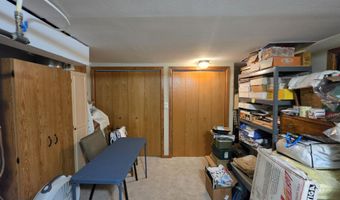 14 S Illinois St, Aberdeen, SD 57401