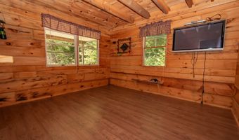 40-1 Bates Rd, Abbot, ME 04406