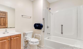 119 Richland St, Asheville, NC 28806