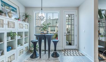 3075 N Spurway Dr, Ann Arbor, MI 48105
