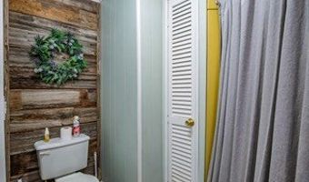 352 Coles Point Rd, Batesville, MS 38606