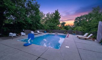 1980 Hillside Dr, Columbus, OH 43221